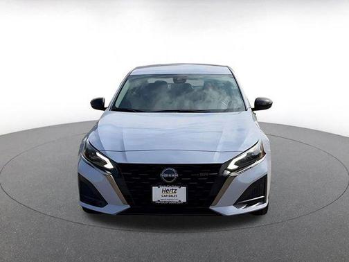 2025 Nissan Altima SR FWD