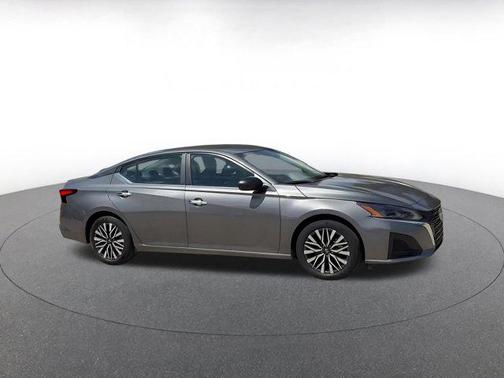 Gun Metallic 2025 Nissan Altima SV FWD