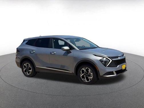 Everlasting Silver 2025 Kia Sportage LX