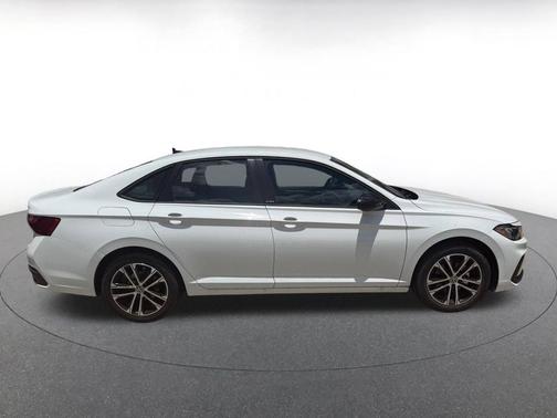 Pure White 2025 Volkswagen Jetta 1.5T Sport