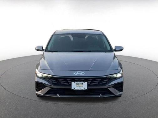 2025 Hyundai ELANTRA SEL