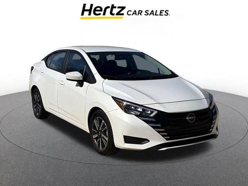 Aspen White Tricoat 2025 Nissan Versa 1.6 SV