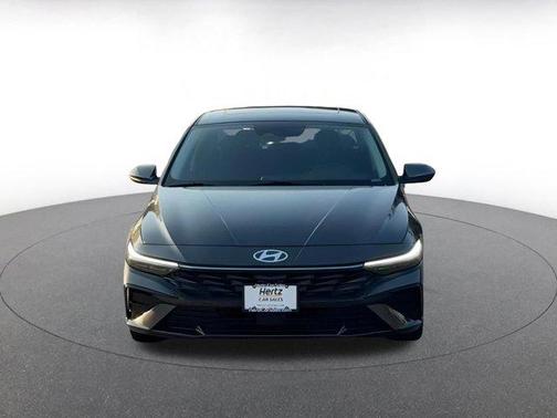 2025 Hyundai ELANTRA SEL