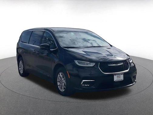 2025 Chrysler Pacifica L