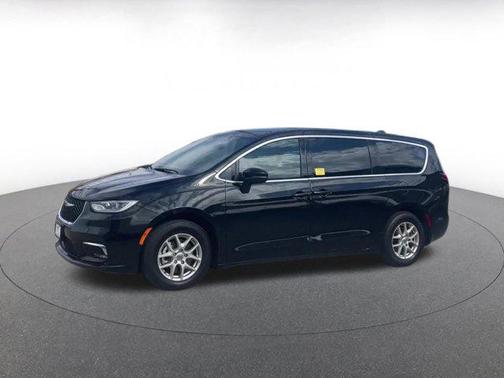 2025 Chrysler Pacifica L