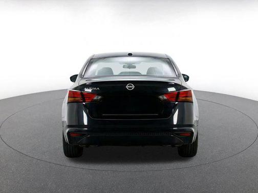 Super Black 2025 Nissan Altima SV FWD