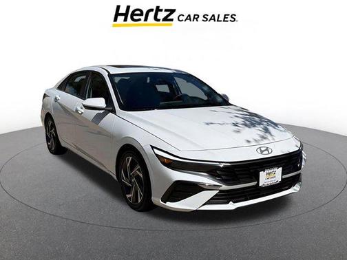 2025 Hyundai ELANTRA SEL