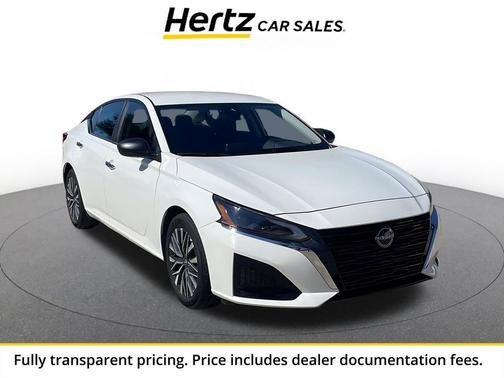 Glacier White 2025 Nissan Altima SV FWD