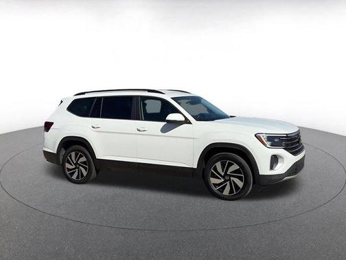 2025 Volkswagen Atlas 2.0T SE w/Technology 4MOTION