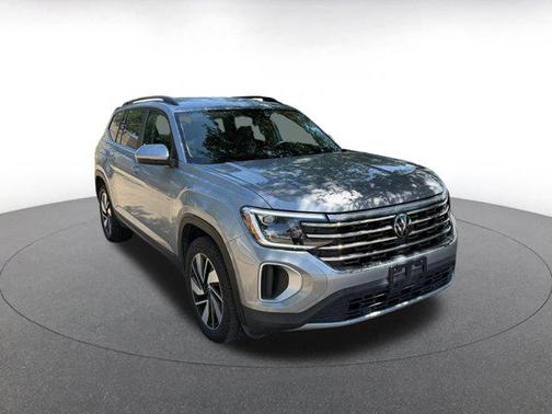 2024 Volkswagen Atlas 2.0T SE w/Technology 4MOTION