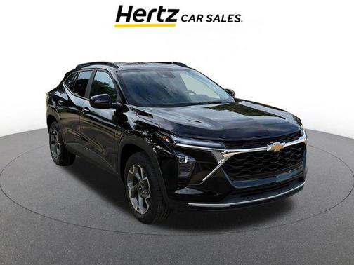 Mosaic Black Metallic 2025 Chevrolet Trax LT