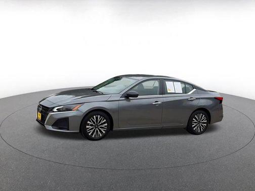 Gun Metallic 2025 Nissan Altima SV FWD
