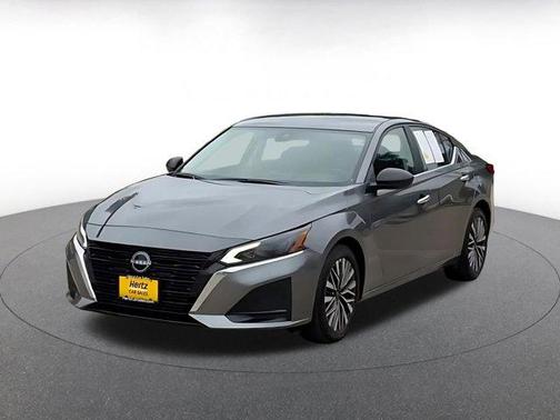 Gun Metallic 2025 Nissan Altima SV FWD