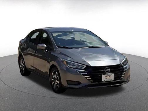 Gun Metallic 2025 Nissan Versa 1.6 SV