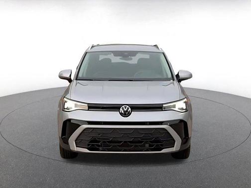 Pyrite Silver Metallic 2025 Volkswagen Taos 1.5T SE
