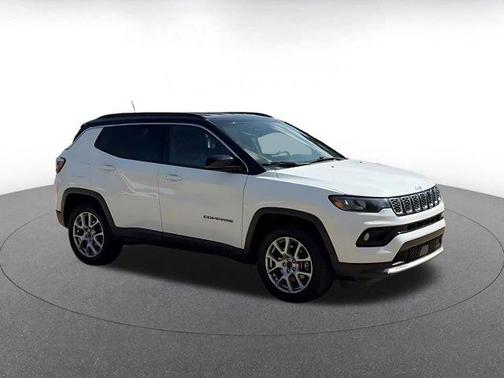 Bright White Clearcoat 2025 Jeep Compass Limited