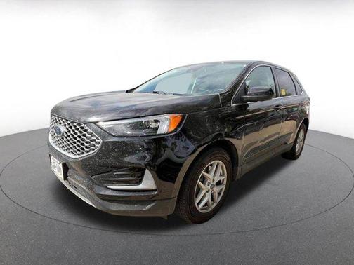 Agate Black Metallic 2024 Ford Edge SEL