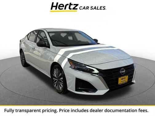 Glacier White 2025 Nissan Altima SV FWD