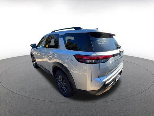 2025 Nissan Pathfinder SV FWD