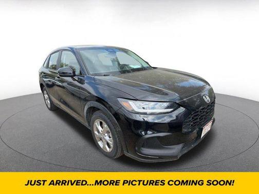 Crystal Black Pearl 2025 Honda HR-V LX