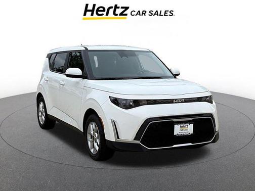 Snow White Pearl 2025 Kia Soul LX