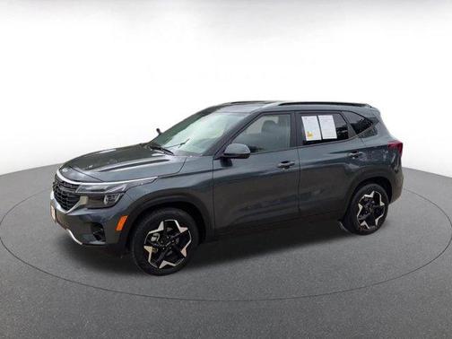 Gravity Gray 2025 Kia Seltos S