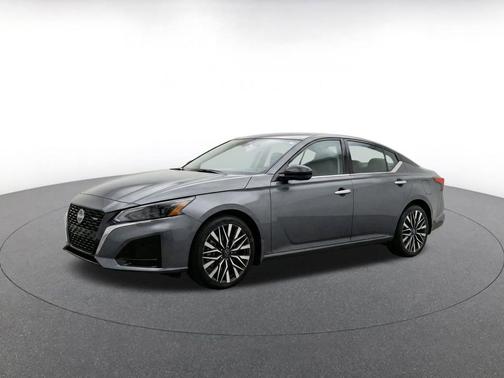 Gun Metallic 2025 Nissan Altima SV FWD