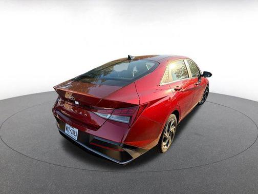 2025 Hyundai ELANTRA SEL