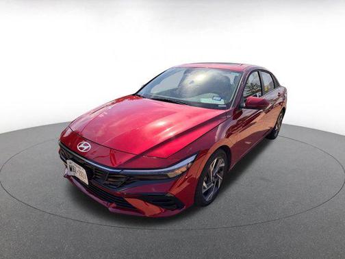 2025 Hyundai ELANTRA SEL