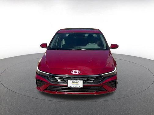 2025 Hyundai ELANTRA SEL