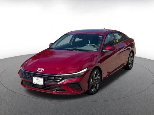 2025 Hyundai ELANTRA SEL