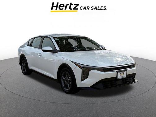 Snow White Pearl 2025 Kia K4 LXS