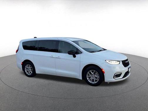 2025 Chrysler Pacifica L