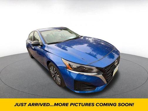 2025 Nissan Altima SV FWD