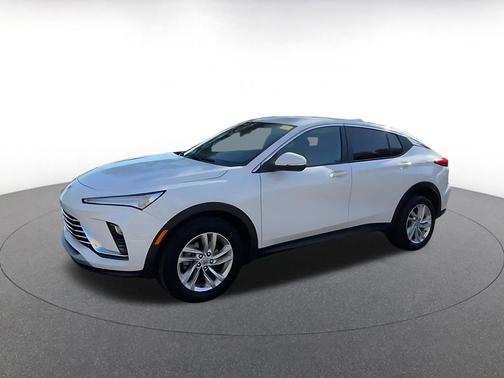 Summit White 2025 Buick Envista Preferred FWD