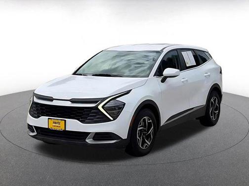 Glacial White Pearl 2025 Kia Sportage LX