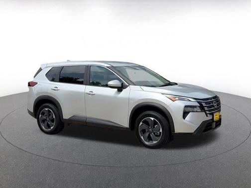 Brilliant Silver Metallic 2025 Nissan Rogue SV