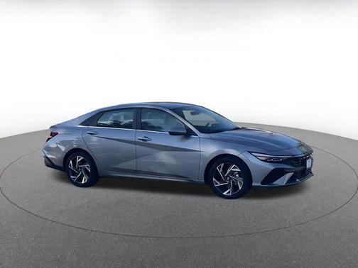 2025 Hyundai ELANTRA HEV Limited