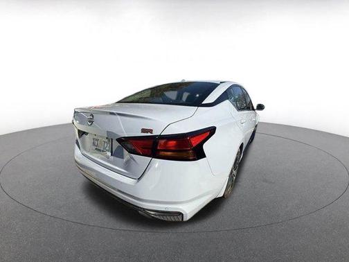 2025 Nissan Altima SR FWD