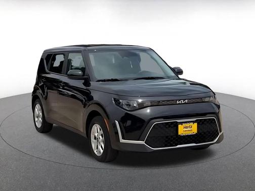 Fusion Black 2025 Kia Soul LX