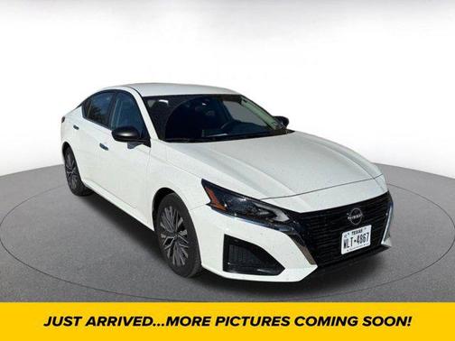 2025 Nissan Altima SV FWD