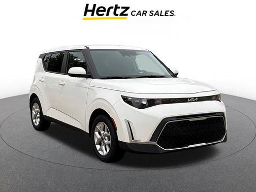 Snow White Pearl 2025 Kia Soul LX