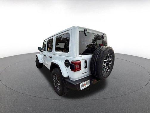 2025 Jeep Wrangler 4-Door Sahara 4x4