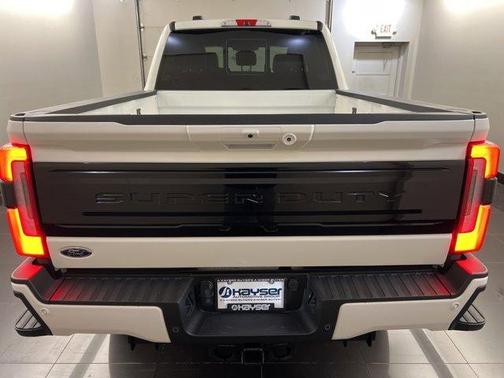 2025 Ford F-250 Platinum
