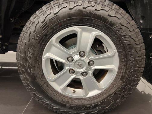 2016 Toyota Tundra SR5