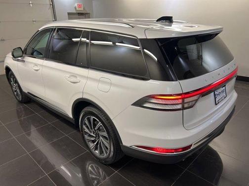 Pristine White 2026 Lincoln Aviator Premiere