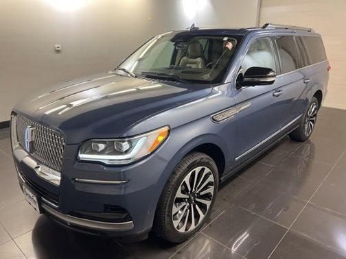 2022 Lincoln Navigator L Reserve