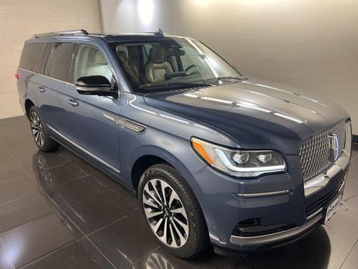 2022 Lincoln Navigator L Reserve