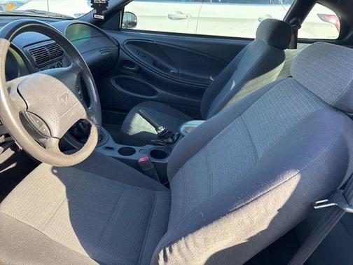 2001 Ford Mustang Base