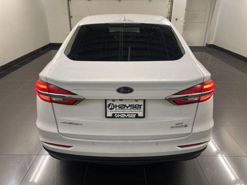 2019 Ford Fusion Hybrid SE